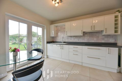 3 bedroom detached house for sale, Tollgate Road, Colney Heath, St. Albans, AL4 0PY