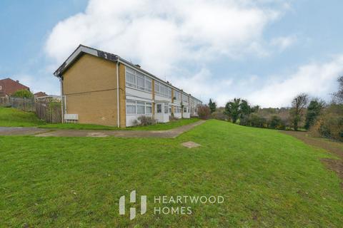 2 bedroom maisonette for sale, Coningsby Bank, St. Albans, AL1 2NX