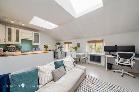 1 bedroom flat for sale, Mildmay Grove South, London, N1