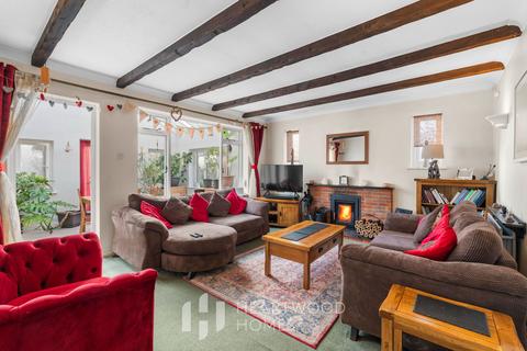 undefined, Bucknalls Drive, Bricket Wood, St. Albans, AL2 3XJ