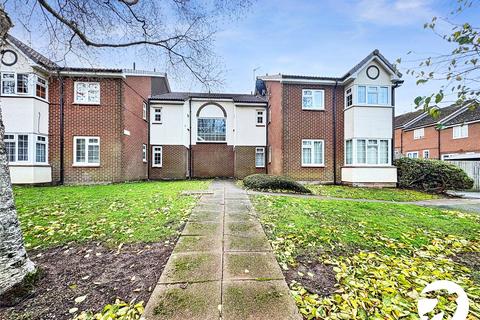 Studio to rent, Willow Rise, Downswood, Maidstone, Kent, ME15