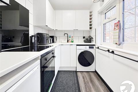 Studio to rent, Willow Rise, Downswood, Maidstone, Kent, ME15