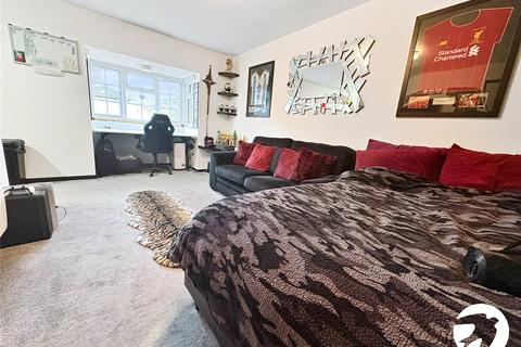 Studio to rent, Willow Rise, Downswood, Maidstone, Kent, ME15