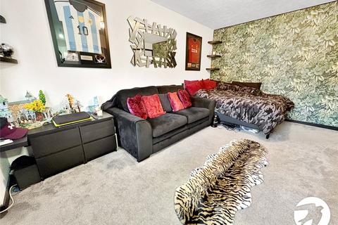 Studio to rent, Willow Rise, Downswood, Maidstone, Kent, ME15