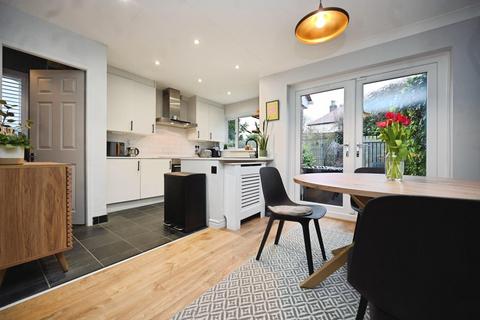 3 bedroom end of terrace house for sale, Lakeside Chase, Rawdon, Leeds