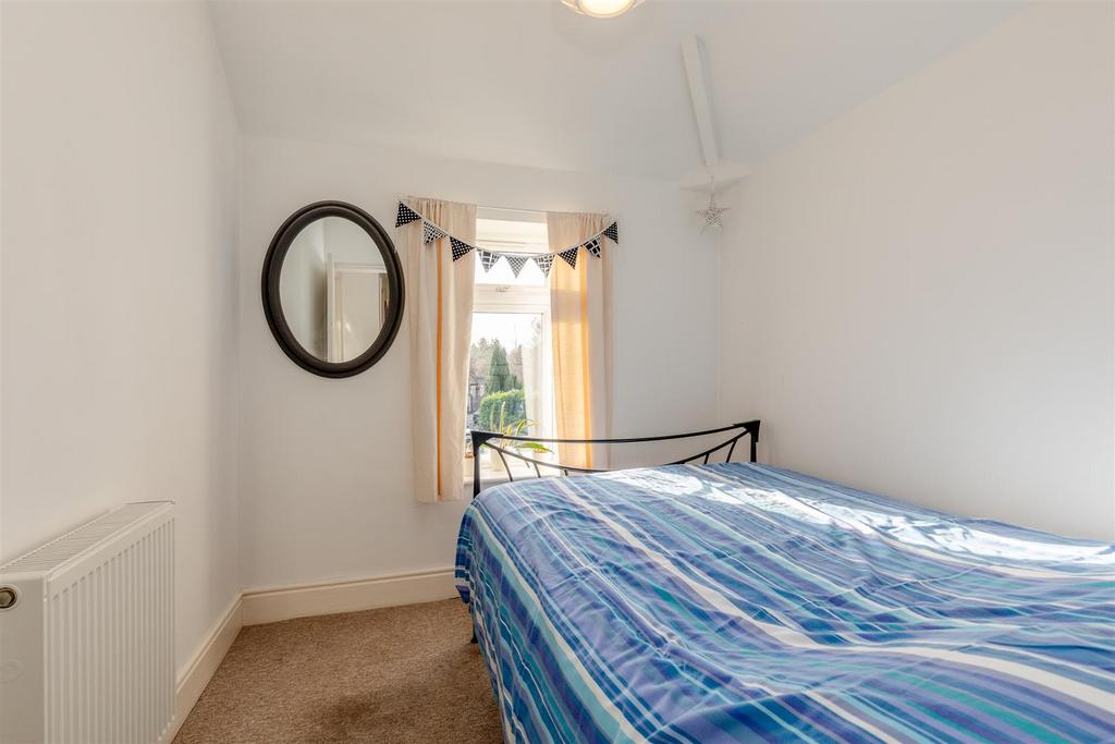 Canford Lane, Westbury on Trym Bed 3.jpg