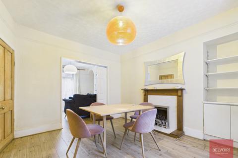 2 bedroom terraced house to rent, Caswell Street, Swansea, SA1