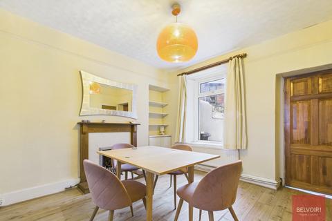 2 bedroom terraced house to rent, Caswell Street, Swansea, SA1