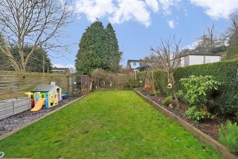 3 bedroom semi-detached house for sale, Castle Avenue, Rastrick