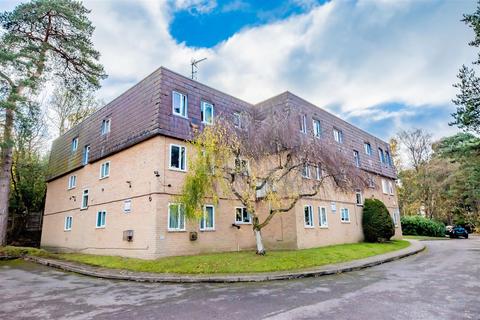 1 bedroom apartment for sale - Woodlands Court, Sandhurst GU47