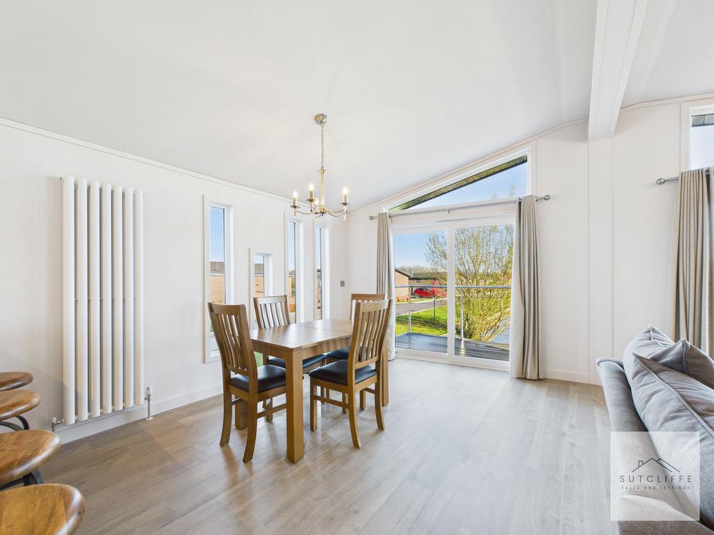 Lounge Dining Area