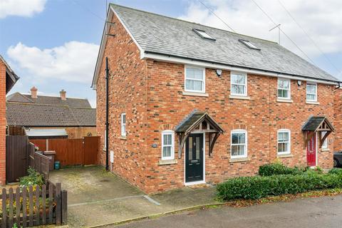 3 bedroom semi-detached house for sale, New Road, Woolmer Green, Knebworth