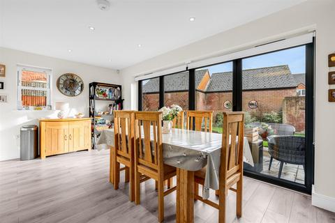 3 bedroom semi-detached house for sale, New Road, Woolmer Green, Knebworth