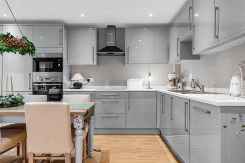 3 bedroom semi-detached house for sale, New Road, Woolmer Green, Knebworth