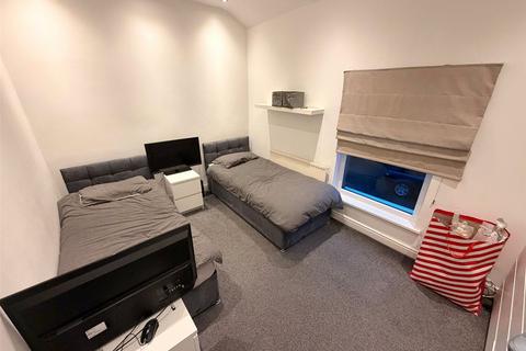 2 bedroom terraced house for sale, Armstrong Street, Horwich, Bolton, Greater Manchester, BL6
