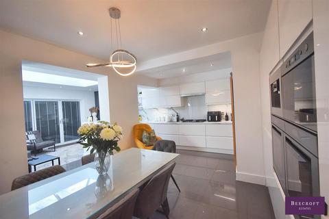 3 bedroom semi-detached house for sale, Lundhill Road, Wombwell, BARNSLEY