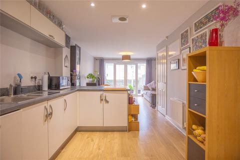 Bythesea Avenue, Bristol, BS7
