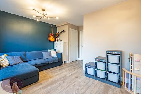 3 bedroom semi-detached house for sale, Sheerness Close, Giltbrook, Nottingham, NG16