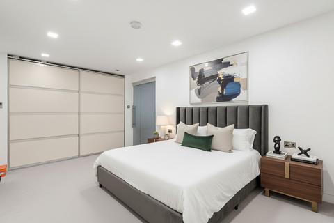 1 bedroom flat for sale, Market Place, London, W1W