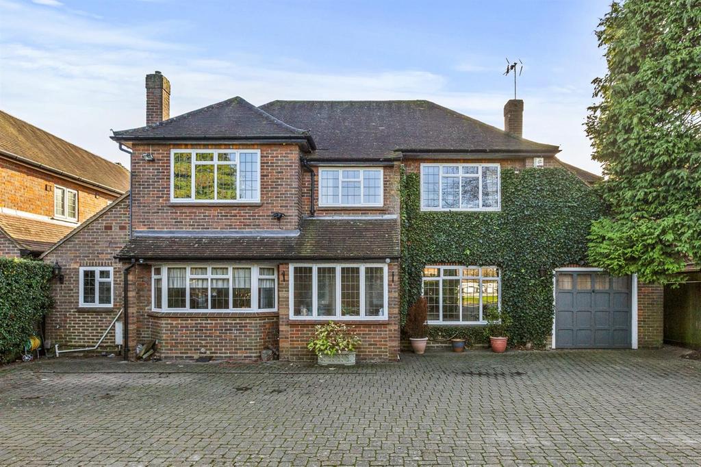 Thumbnail 25 Marlow Rd, HP11 1 TA NEW-3.jpg