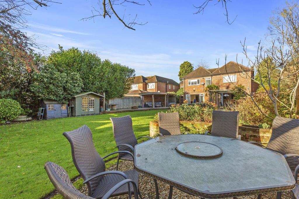 25 Marlow Rd, HP11 1 TA-7.jpg