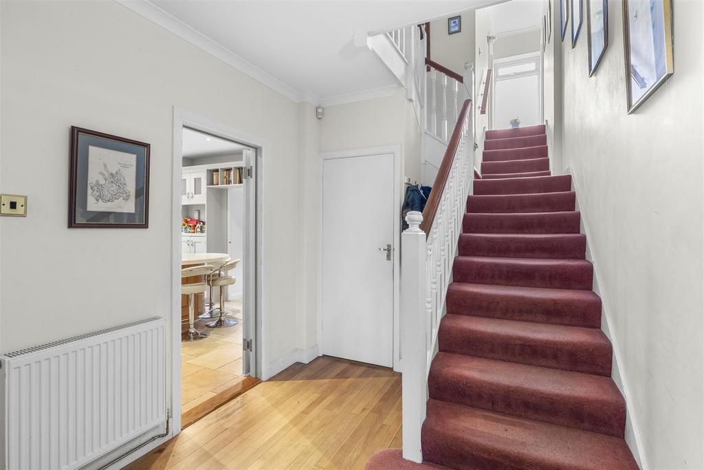 25 Marlow Rd, HP11 1 TA-21.jpg