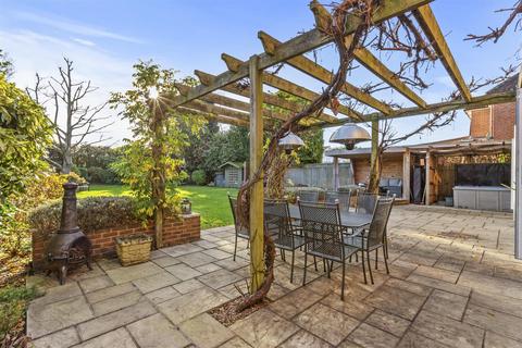 5 bedroom detached house for sale, Marlow Road, High Wycombe HP11