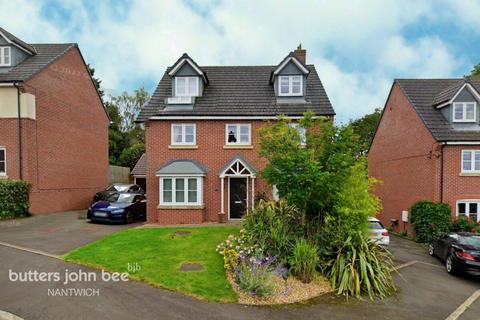 5 bedroom detached house for sale, Moat Lane, Crewe
