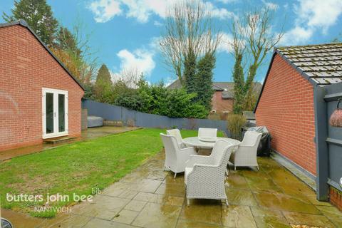 5 bedroom detached house for sale, Moat Lane, Crewe