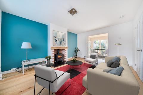 4 bedroom detached house for sale, Hormare Crescent, Storrington, RH20