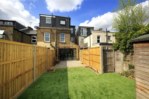Chertsey Road, St Margarets, Twickenham, TW1