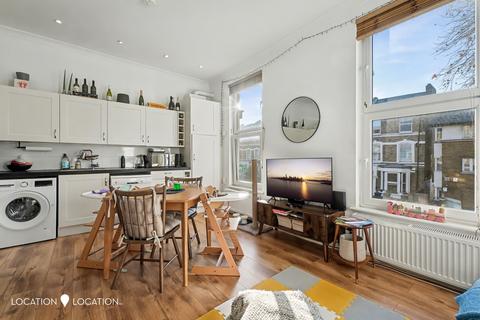 2 bedroom flat for sale, Rectory Road, London, N16