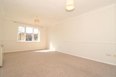 2 bedroom flat to rent, Montargis Way, CROWBOROUGH