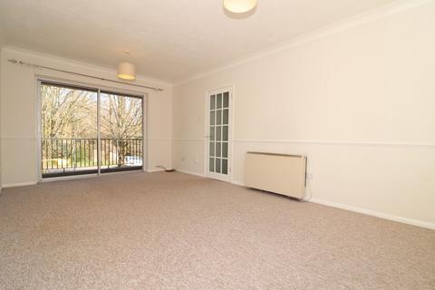 2 bedroom flat to rent, Montargis Way, CROWBOROUGH