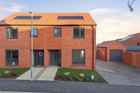 3 bedroom house to rent, Hammett Crescent, Bishop's Stortford CM23