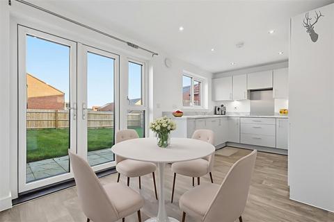 3 bedroom house to rent, Hammett Crescent, Bishop's Stortford CM23