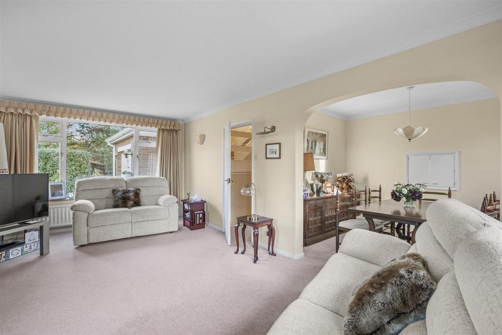 Reedale, Common Rd, HP15 6 EZ-17.jpg
