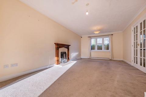 3 bedroom semi-detached house for sale, Court Meadow, Crowborough TN6