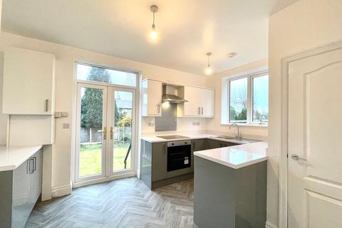 2 bedroom semi-detached house for sale, Broomfield Road, Marsh, HD1