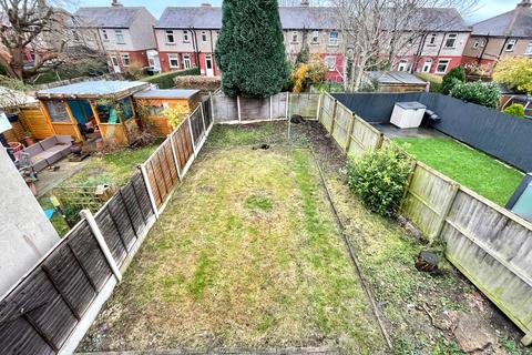 2 bedroom semi-detached house for sale, Broomfield Road, Marsh, HD1