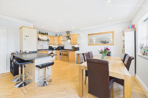 2 bedroom apartment for sale, Wharf Mews, Bedfordshire SG18