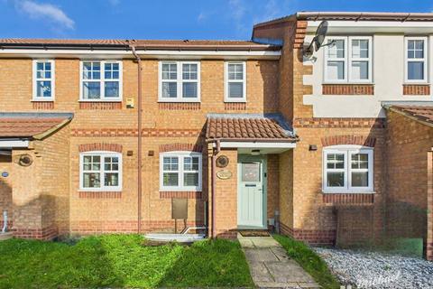 2 bedroom terraced house for sale - Holly Drive, Aylesbury, Buckinghamshire