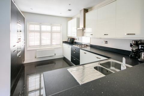 4 bedroom detached house for sale, The Furrows, Crawley Down, RH10