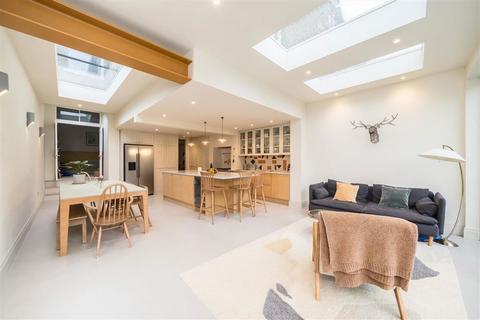 5 bedroom semi-detached house for sale, Ryde Vale Road, London SW12