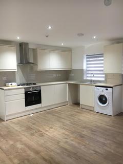 2 bedroom flat to rent - 2 Bedroom Flat For Rent Tottenham, London, N17