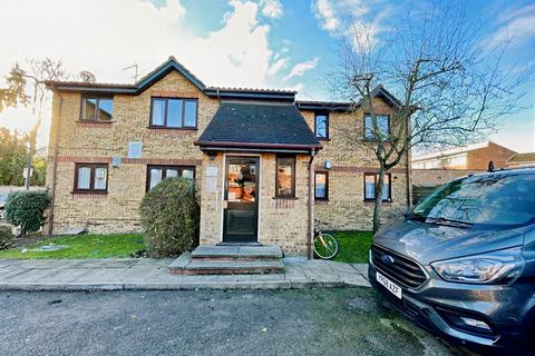 6 Brewery Close, HA0 2XA