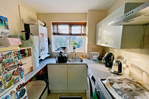 2 bedroom flat to rent, 6 Brewery Close, HA0 2XA