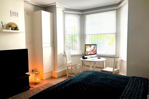 2 bedroom flat for sale, Finborough Road, Chelsea SW10