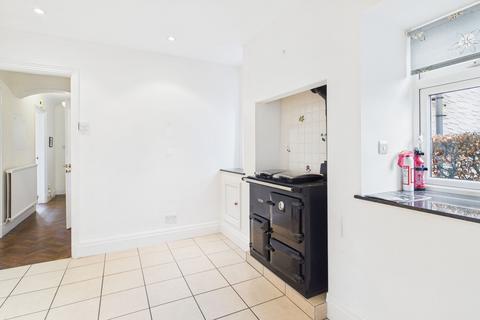 undefined, 45 Kendal Green, Kendal