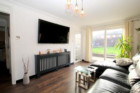 3 bedroom end of terrace house to rent, Lovell Path, Ifield, Crawley, West Sussex. RH11 0RH